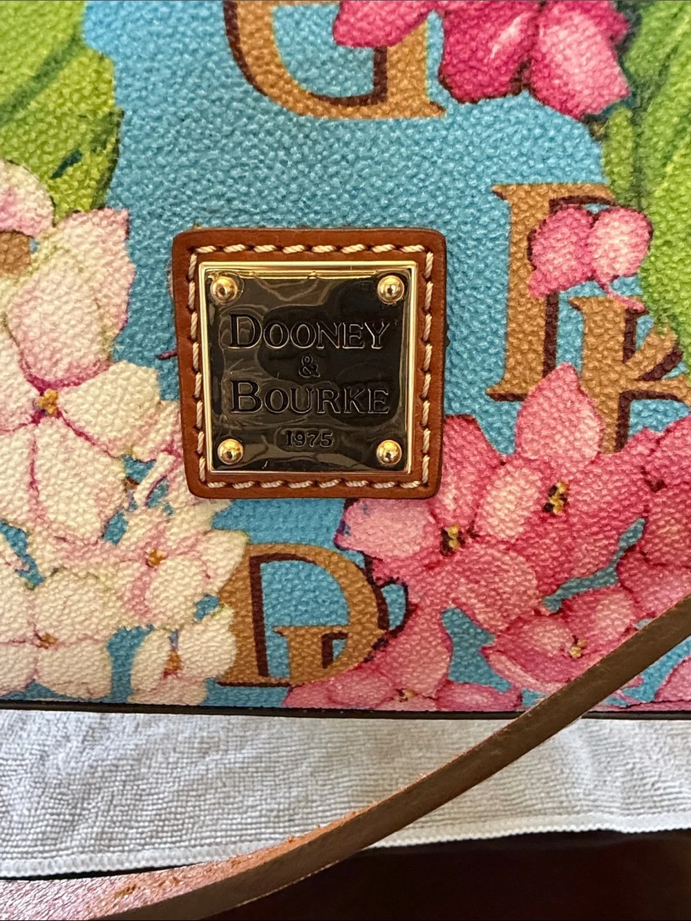 Dooney & Bourke Hydrangea Celeste satchel w/vachetta leather handles & strap EUC